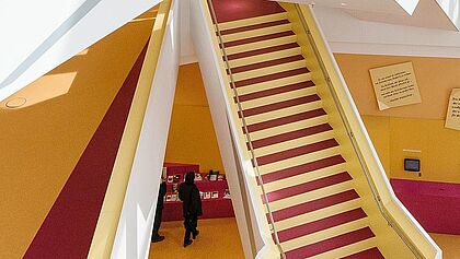 Stadtbibliothek Hanau, Klatka schodowa