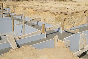 coffrage-béton-avec-panneaux-mélaminés