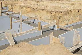 Betonschalung aus melaminharzbeschichteten Platten