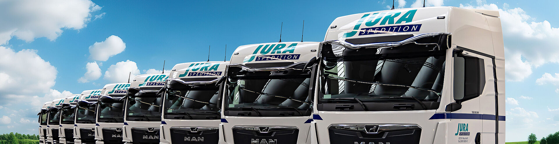 Keyvisual-Ansicht vpn MAN LKWs der JURA-Spedition, nebeneinander aufgereiht