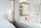 Il bagno di una camera d'albergo dell'Hotel Westin ad Amburgo.