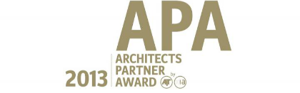 Architects Partner Award 2013 Het Architects Partner Award-logo met gouden letters op een witte achtergrond