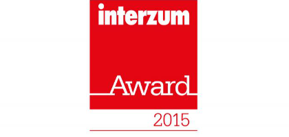 Interzum Award 2015 Het logo van de Iconic Award met een zwarte diamant met witte letters